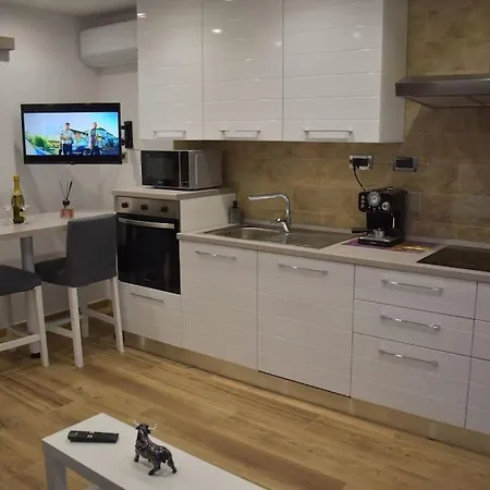 Apartment Dimore Genovesi 2 *